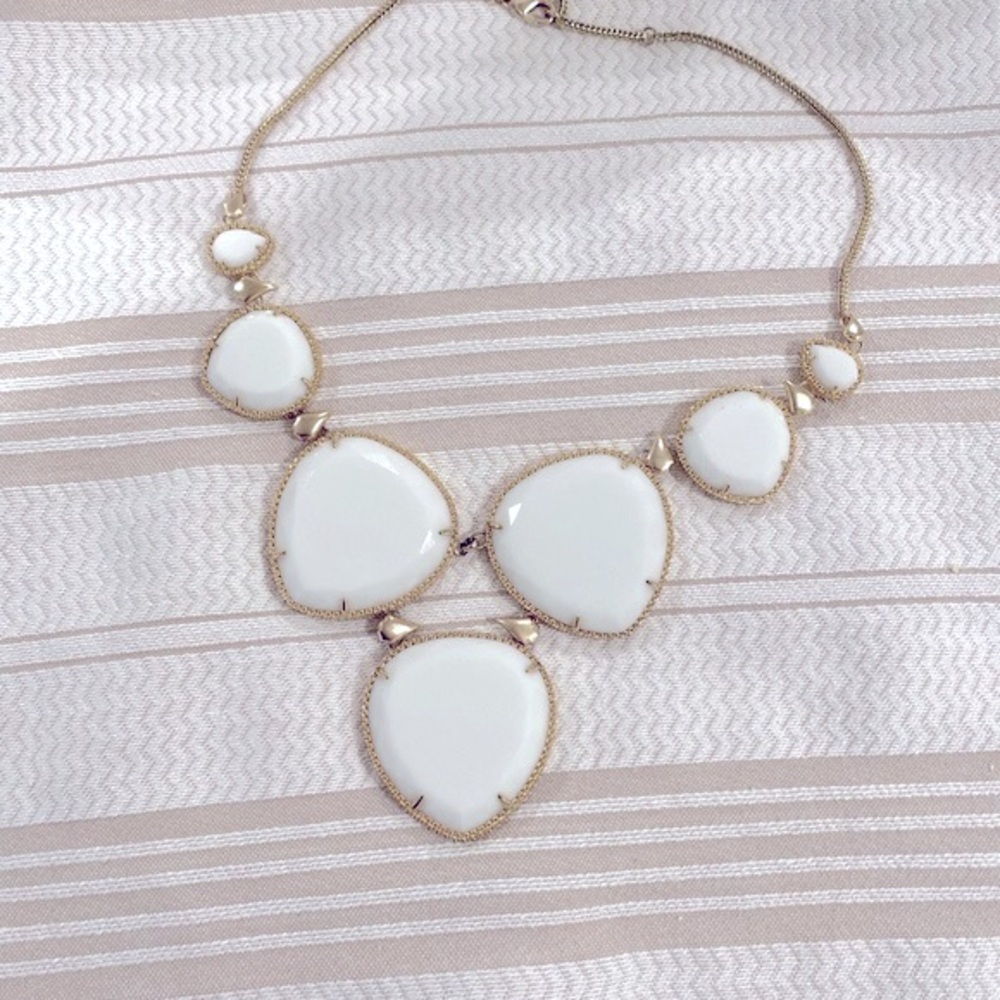 Kendra Scott Rebecca Bib Necklace l Gold and White